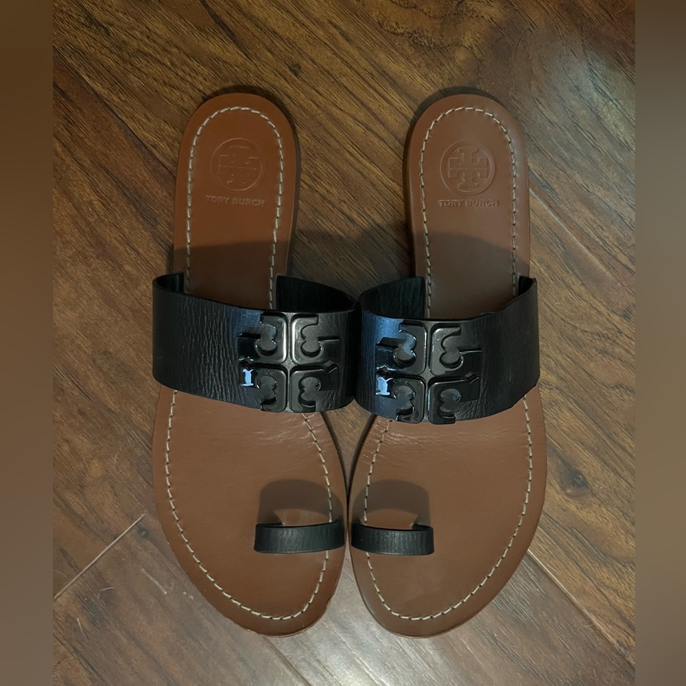 Authentic Tory Burch Sandals (old style)